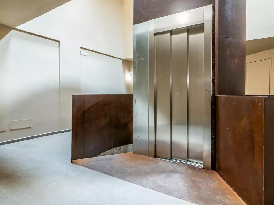 Immagine 36 di Appartamento in vendita  a Pontedera