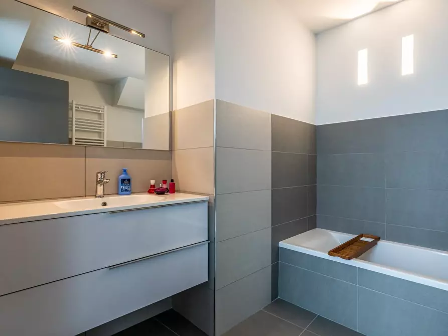 Immagine 10 di Appartamento in vendita  a Pontedera