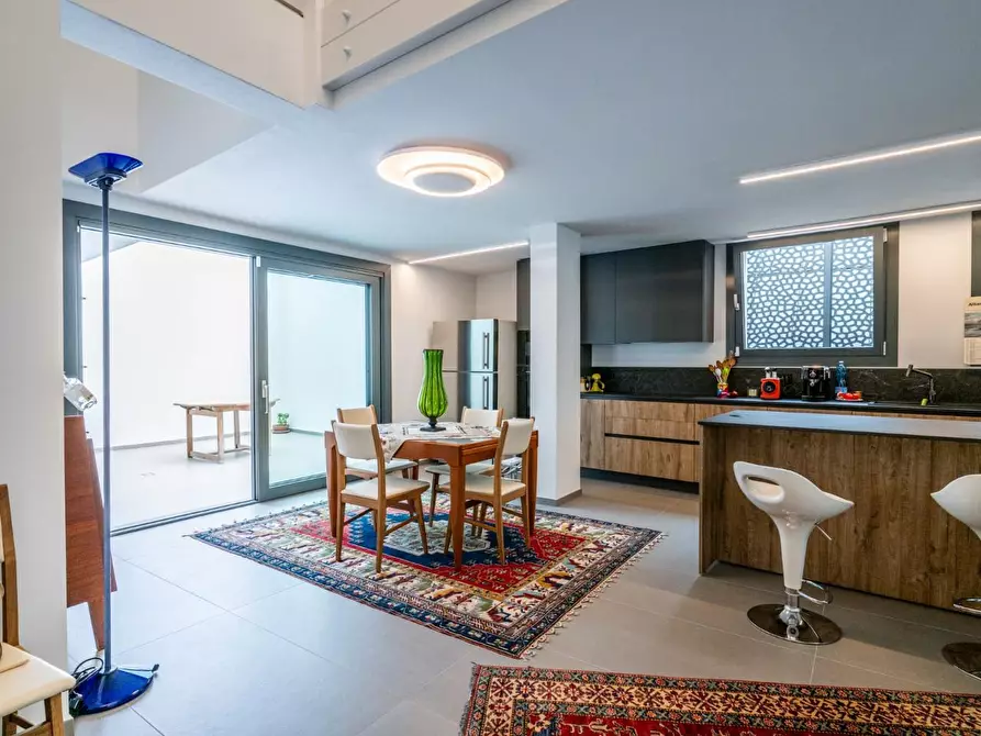 Immagine 9 di Appartamento in vendita  a Pontedera