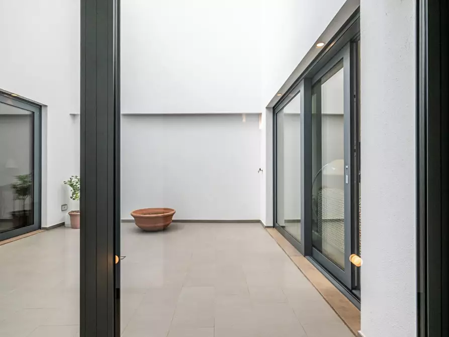 Immagine 13 di Appartamento in vendita  a Pontedera