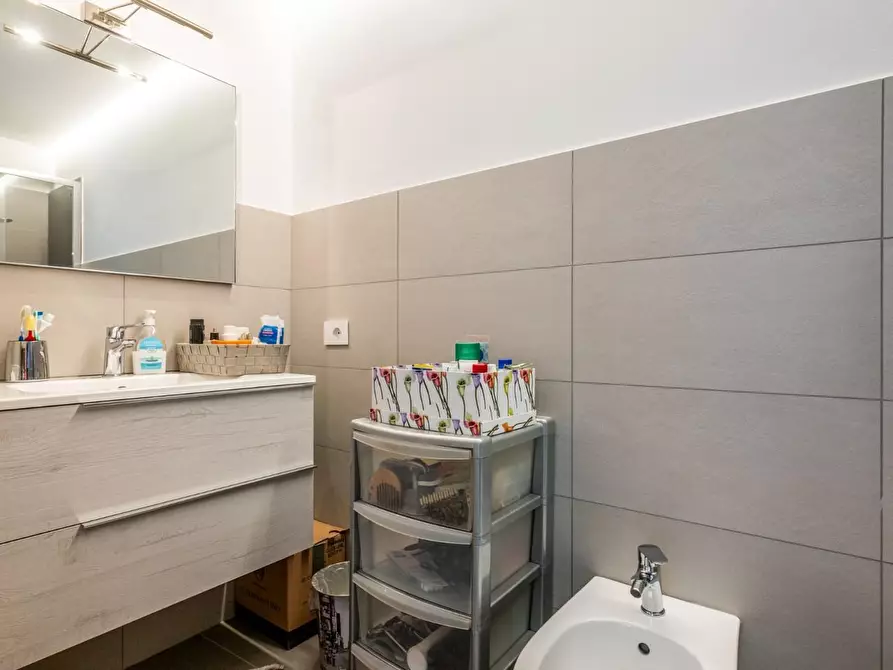 Immagine 17 di Appartamento in vendita  a Pontedera