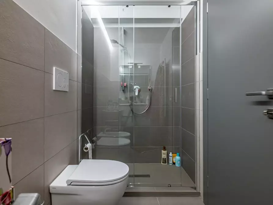 Immagine 18 di Appartamento in vendita  a Pontedera