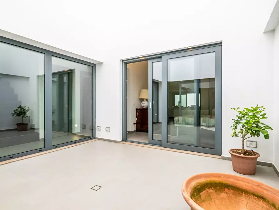 Immagine 22 di Appartamento in vendita  a Pontedera