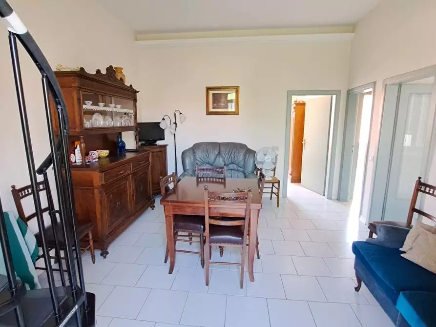 Immagine 3 di Appartamento in vendita  a Rosignano Marittimo