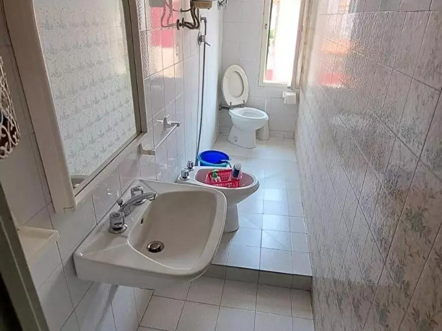 Immagine 10 di Appartamento in vendita  a Rosignano Marittimo