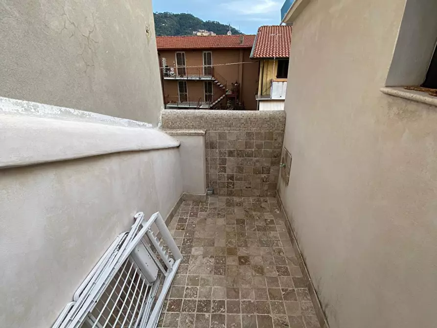 Immagine 12 di Terratetto in vendita  a Massa