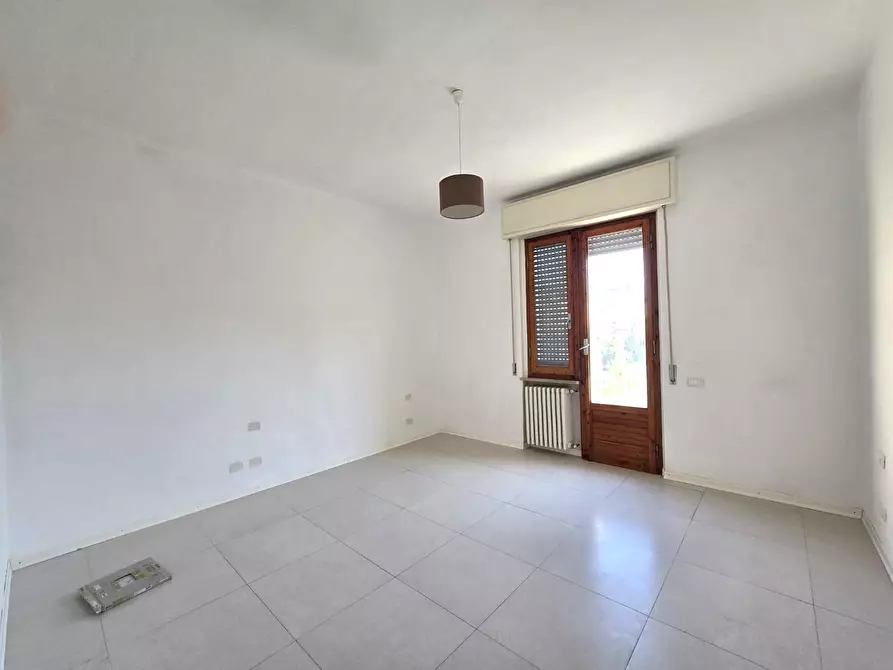 Immagine 9 di Casa indipendente in vendita  a Colle Di Val D'elsa