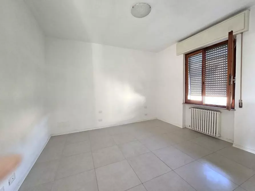 Immagine 12 di Casa indipendente in vendita  a Colle Di Val D'elsa