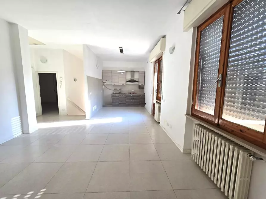 Immagine 8 di Casa indipendente in vendita  a Colle Di Val D'elsa