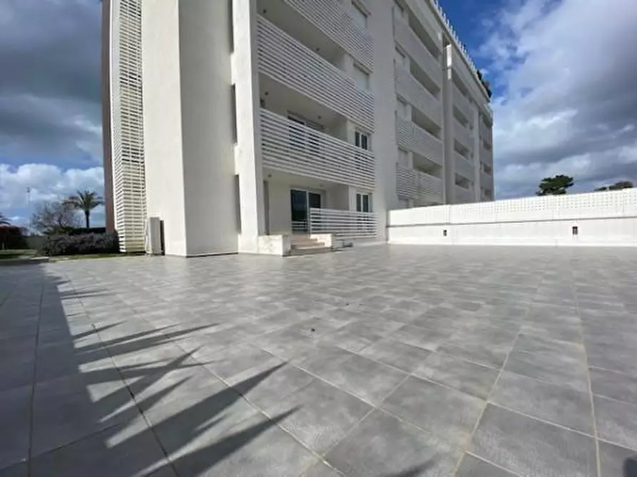 Immagine 11 di Appartamento in vendita  a Camaiore