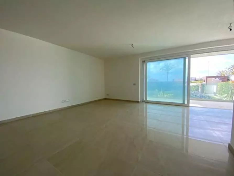 Immagine 12 di Appartamento in vendita  a Camaiore