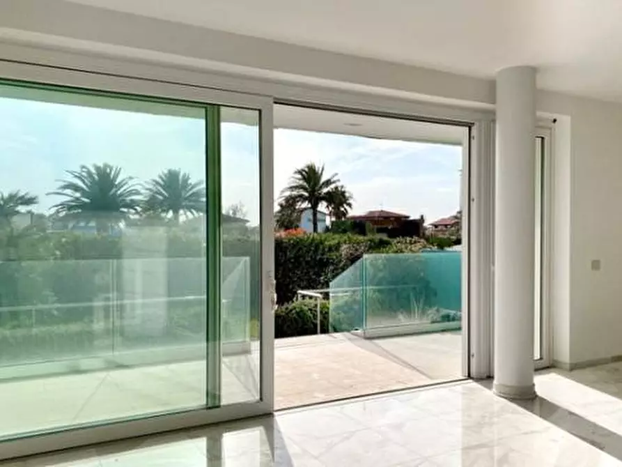 Immagine 22 di Appartamento in vendita  a Camaiore