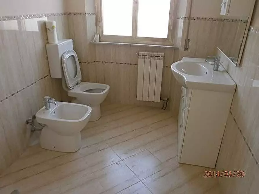 Immagine 6 di Ufficio in affitto  a San Giuliano Terme