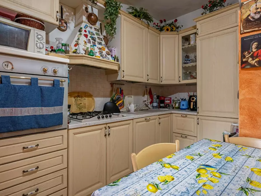 Immagine 3 di Appartamento in vendita  a Vicopisano