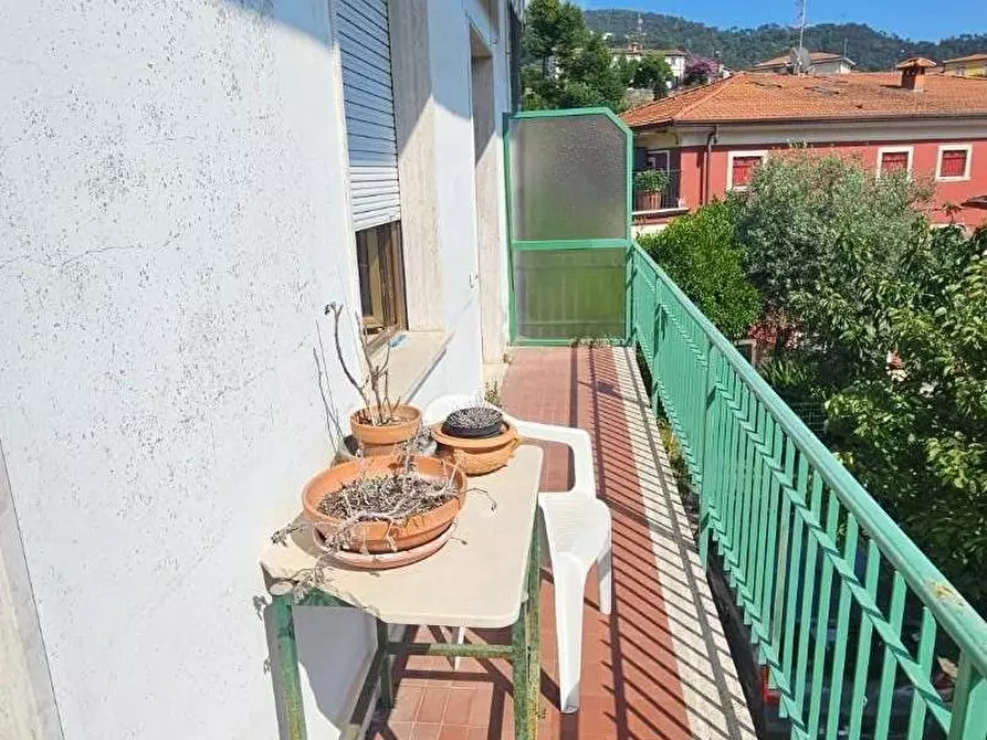 Immagine 14 di Appartamento in vendita  a Massa