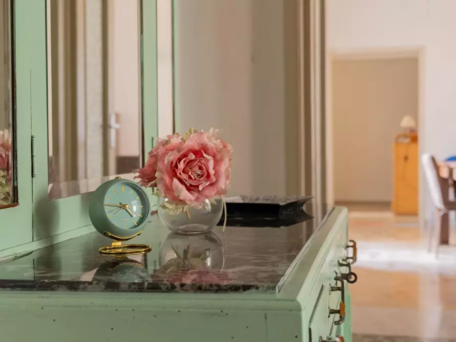 Immagine 24 di Appartamento in vendita  a Massa