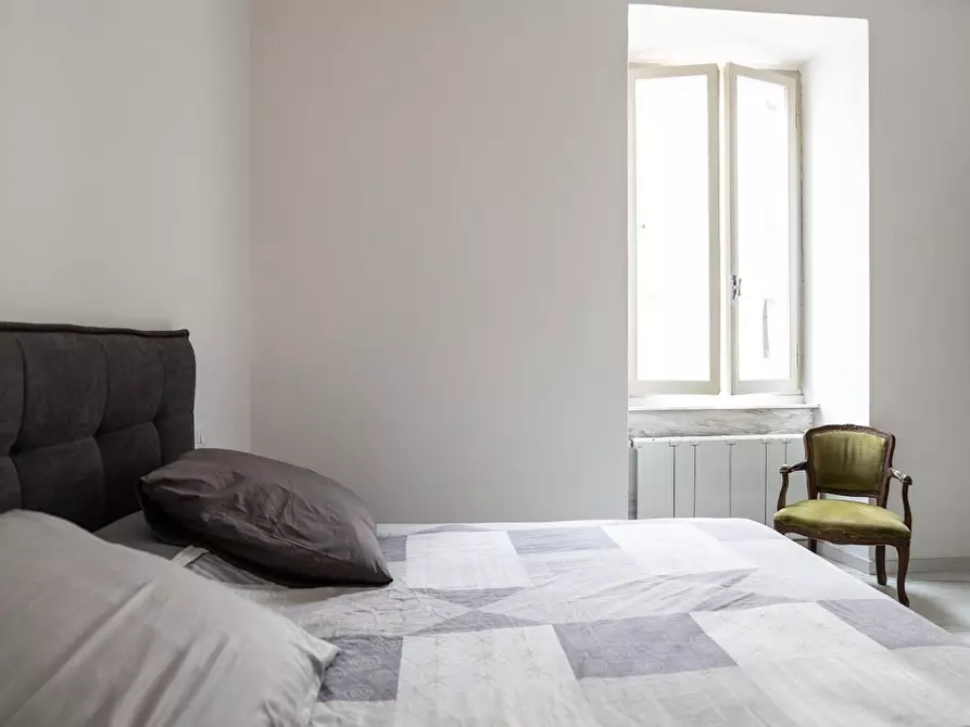 Immagine 11 di Appartamento in vendita  a Massa