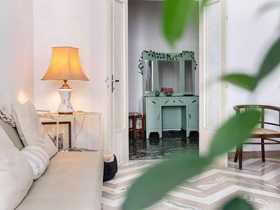 Immagine 22 di Appartamento in vendita  a Massa