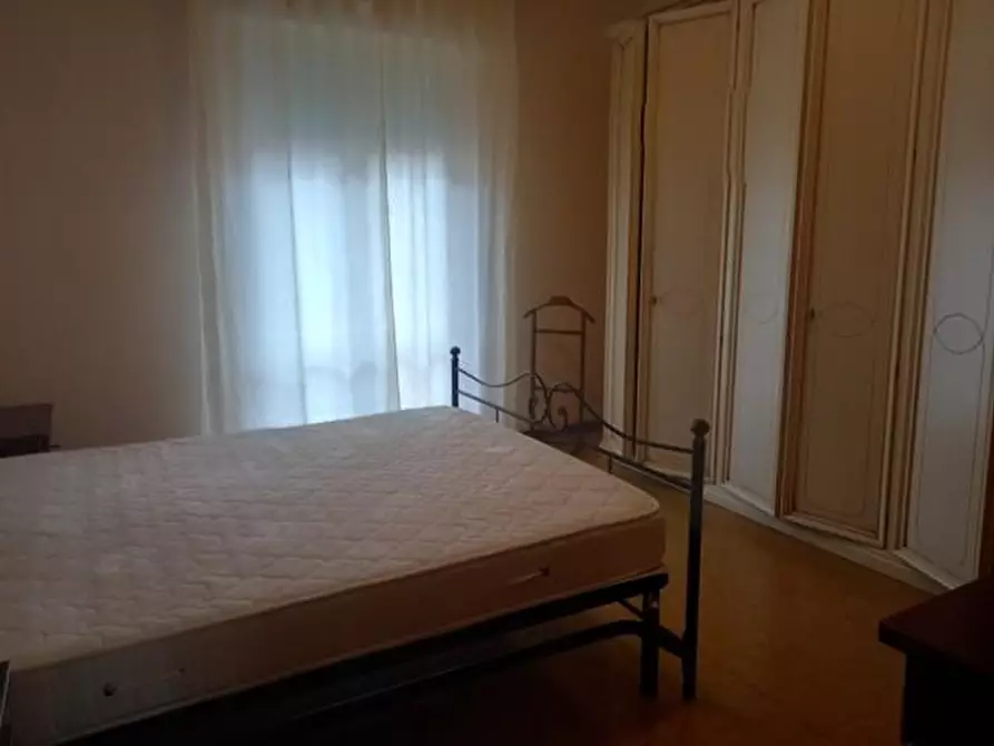 Immagine 10 di Appartamento in vendita  a Massa