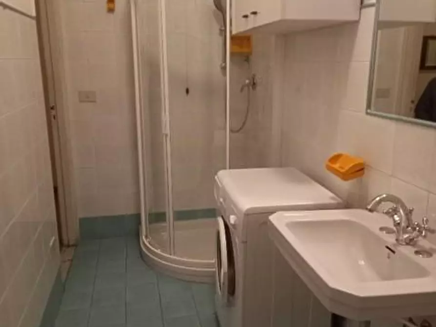 Immagine 12 di Appartamento in vendita  a Massa