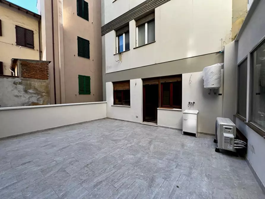 Immagine 14 di Appartamento in affitto  a Pisa