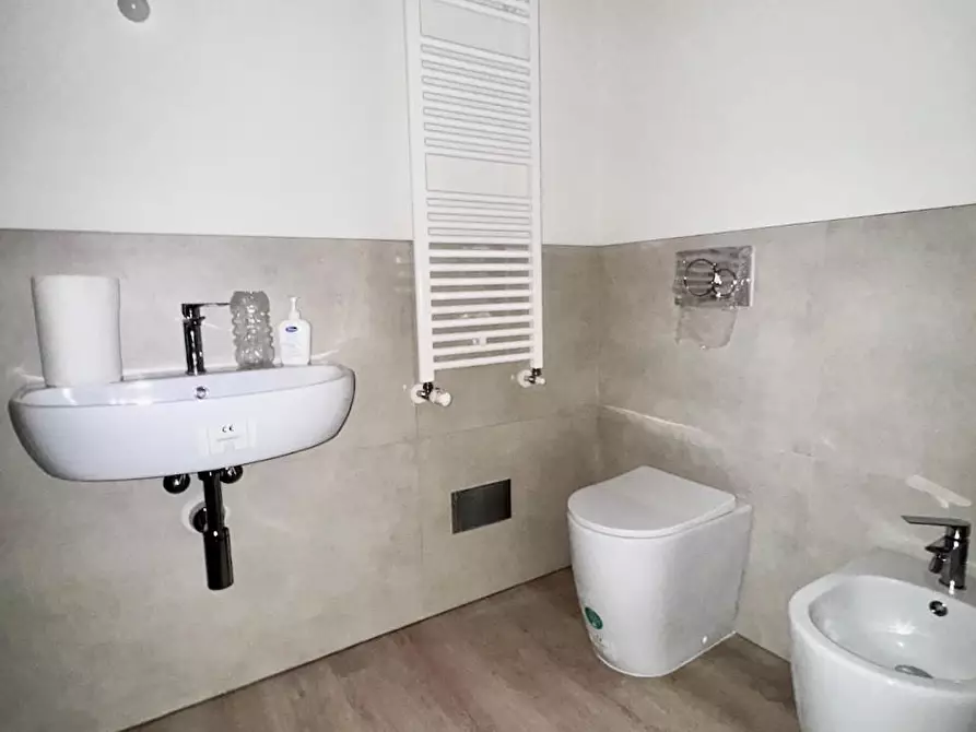 Immagine 29 di Appartamento in affitto  a Pisa