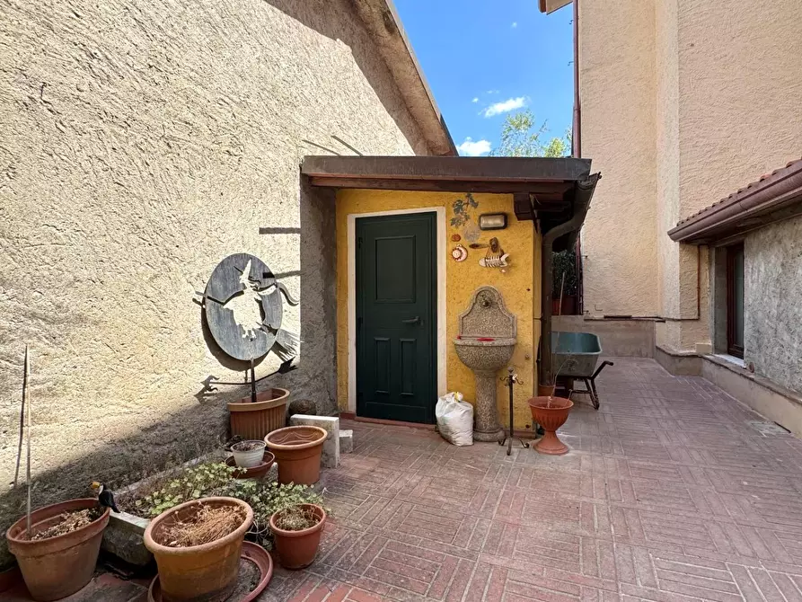 Immagine 10 di Terratetto in vendita  a Seravezza