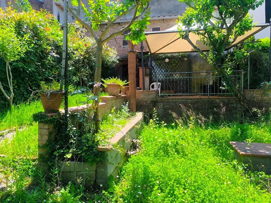 Immagine 1 di Appartamento in vendita  a Sinalunga