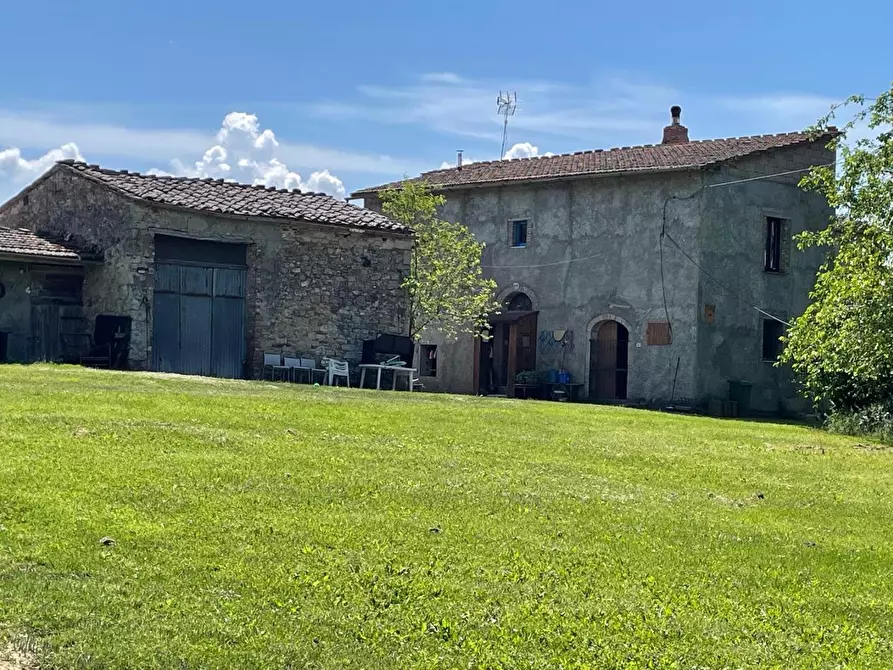 Immagine 18 di Casa colonica in vendita  a Asciano