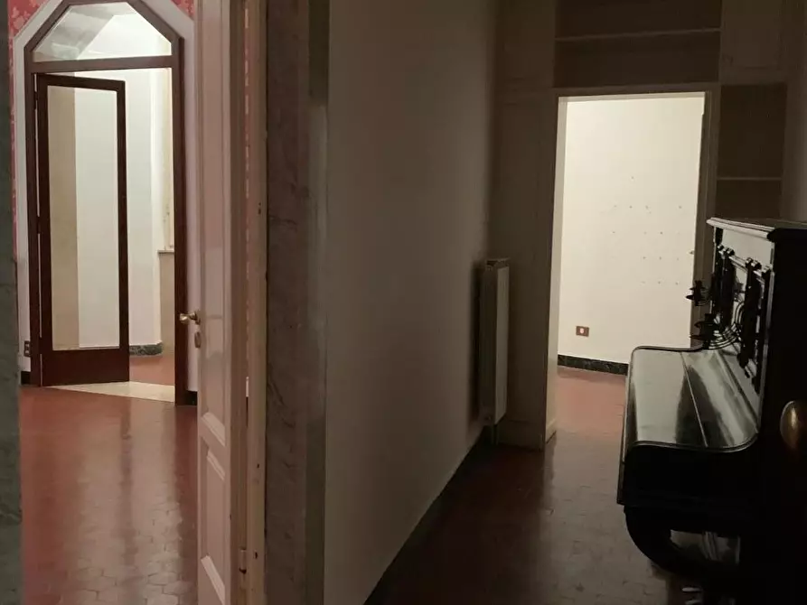 Immagine 12 di Appartamento in vendita  a Carrara