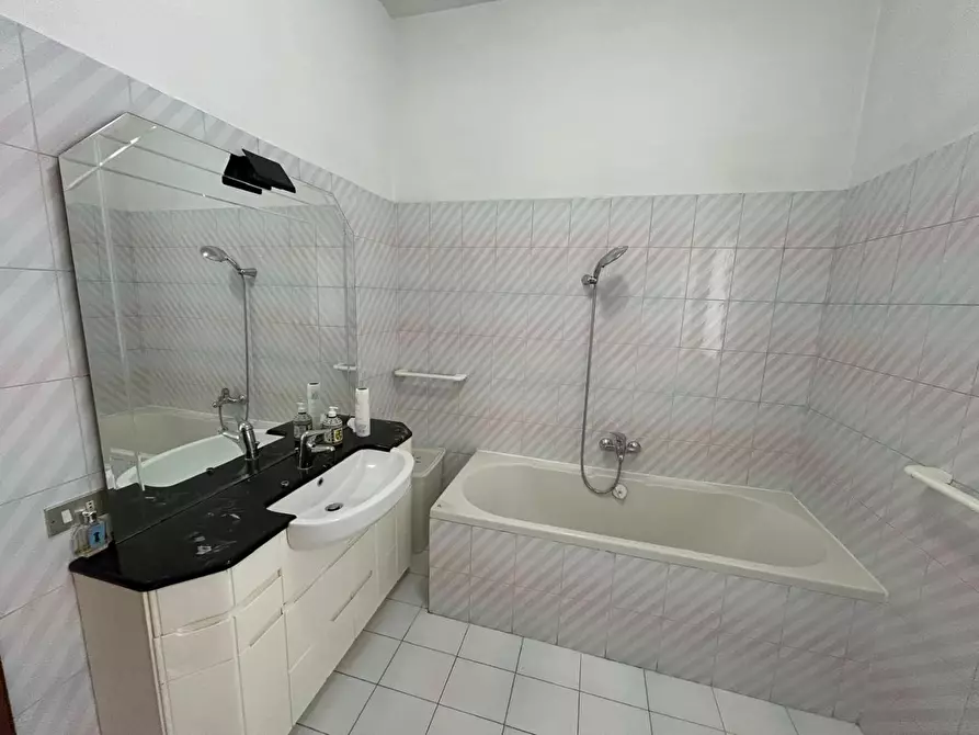 Immagine 33 di Mansarda in vendita  a Empoli