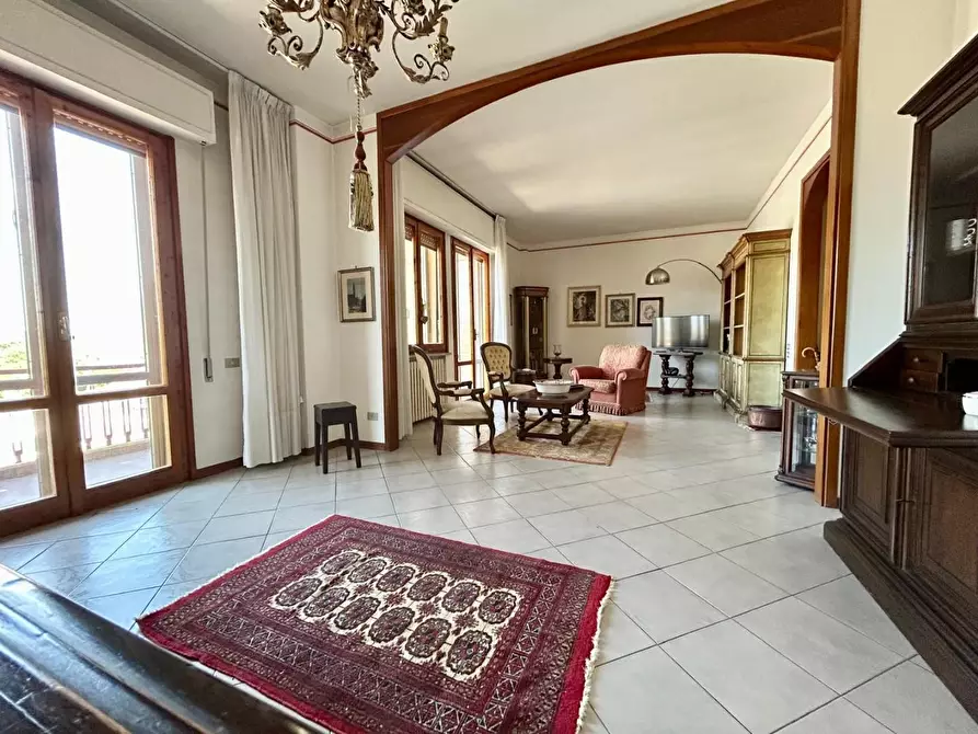 Immagine 49 di Mansarda in vendita  a Empoli