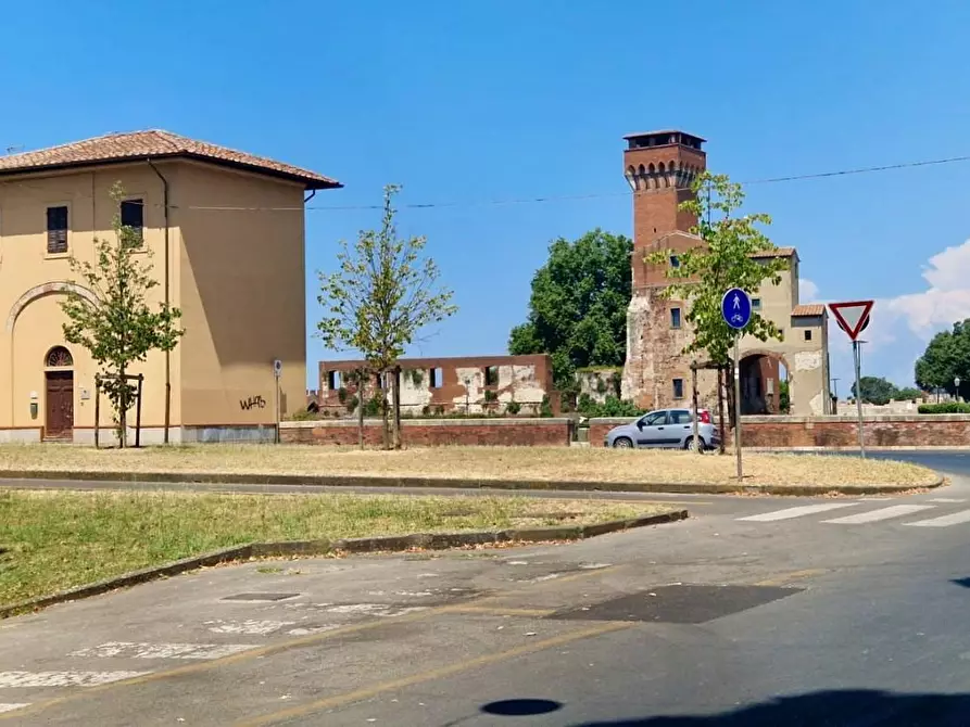 Immagine 2 di Appartamento in vendita  a Pisa