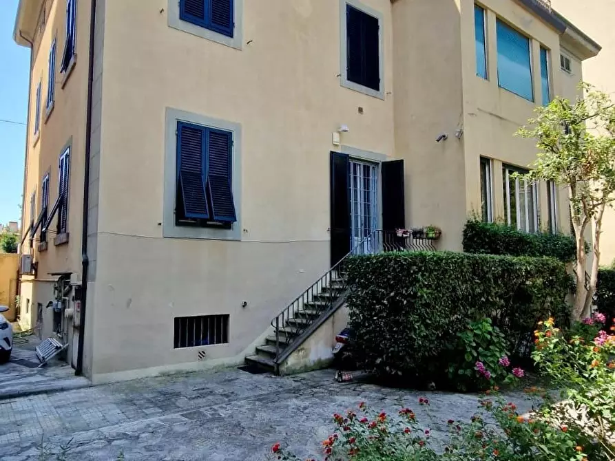 Immagine 12 di Appartamento in vendita  a Pisa