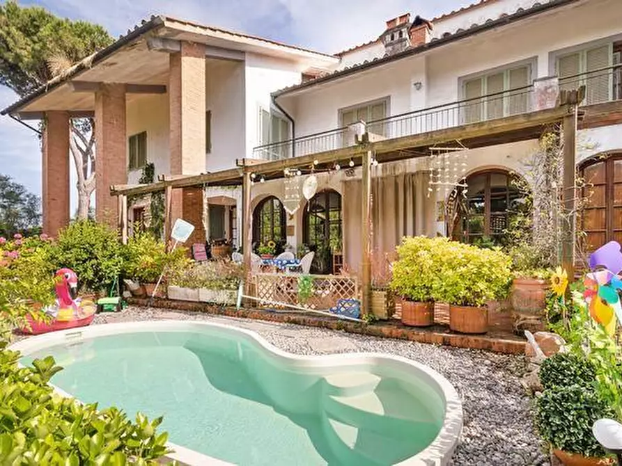 Immagine 4 di Appartamento in vendita  a Pisa