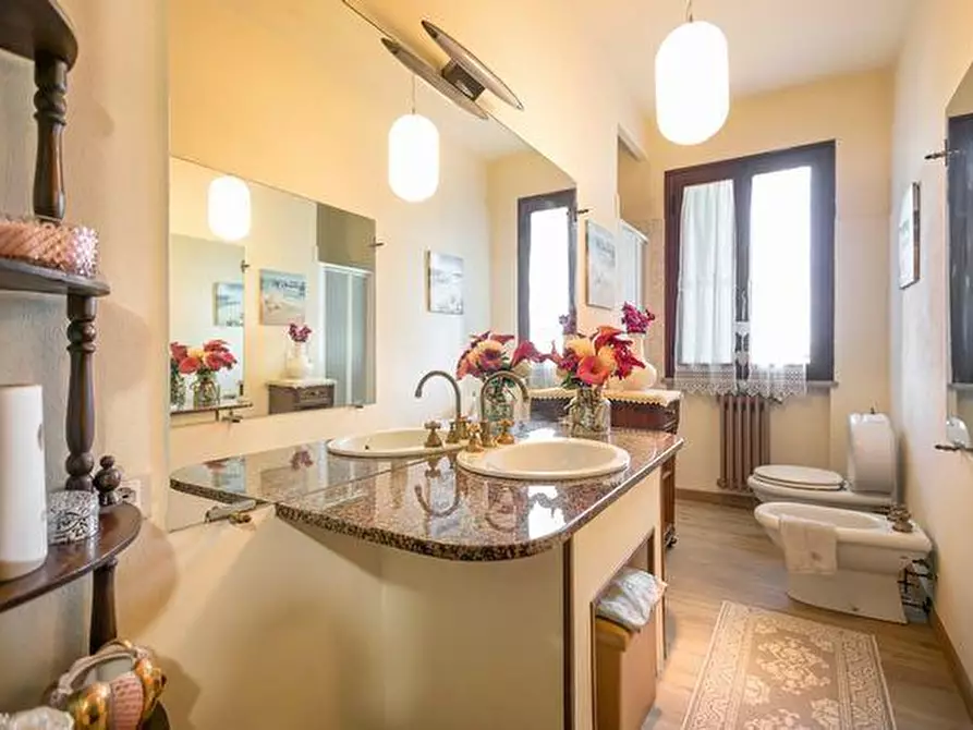 Immagine 31 di Appartamento in vendita  a Pisa