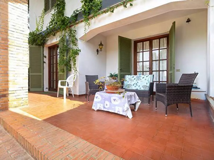 Immagine 8 di Appartamento in vendita  a Pisa