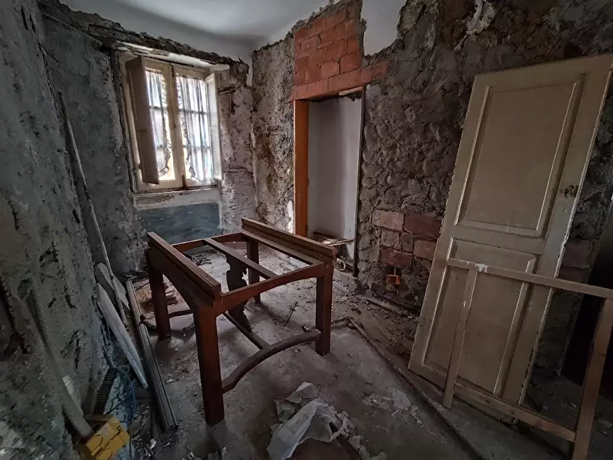 Immagine 4 di Appartamento in vendita  a Massa