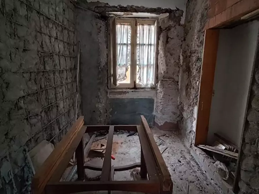 Immagine 6 di Appartamento in vendita  a Massa