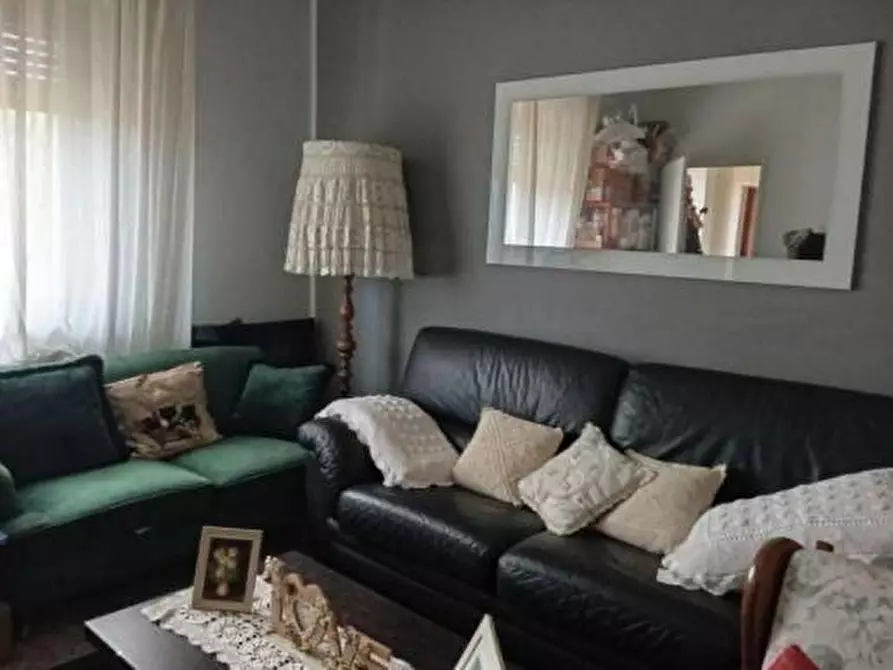 Immagine 1 di Villetta a schiera in vendita  a Massarosa