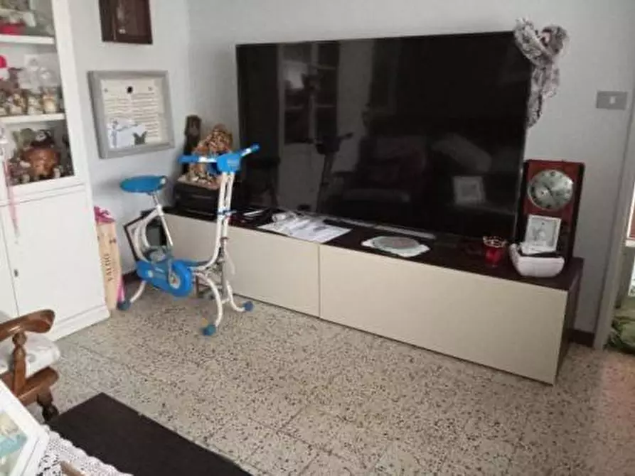 Immagine 25 di Villetta a schiera in vendita  a Massarosa