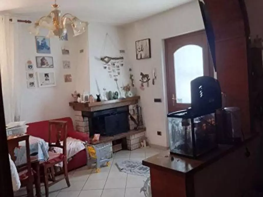 Immagine 17 di Villetta a schiera in vendita  a Massarosa