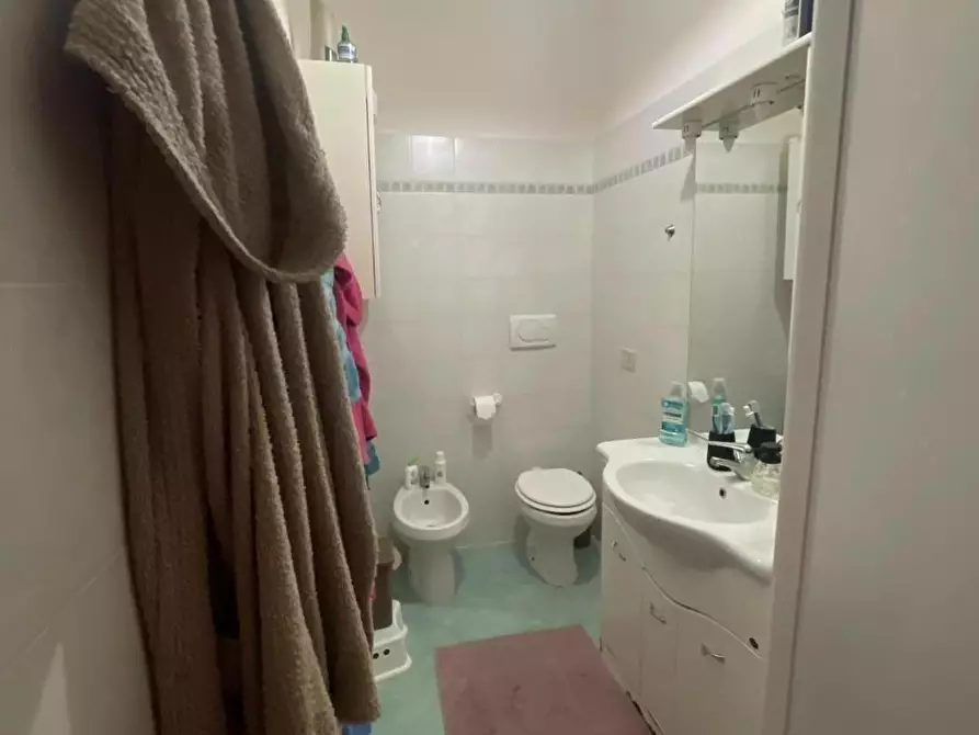 Immagine 14 di Appartamento in vendita  a Livorno