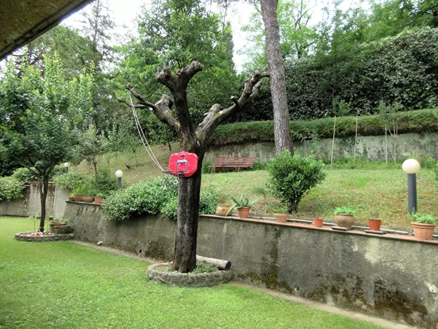 Immagine 18 di Villa in vendita  a Montelupo Fiorentino