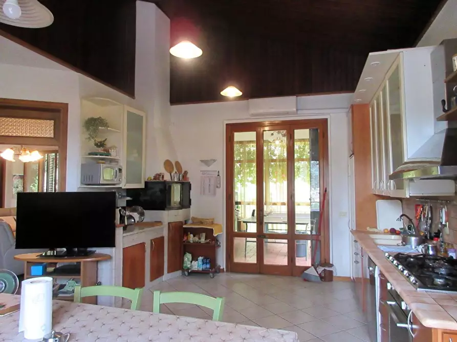 Immagine 4 di Villa in vendita  a Montelupo Fiorentino