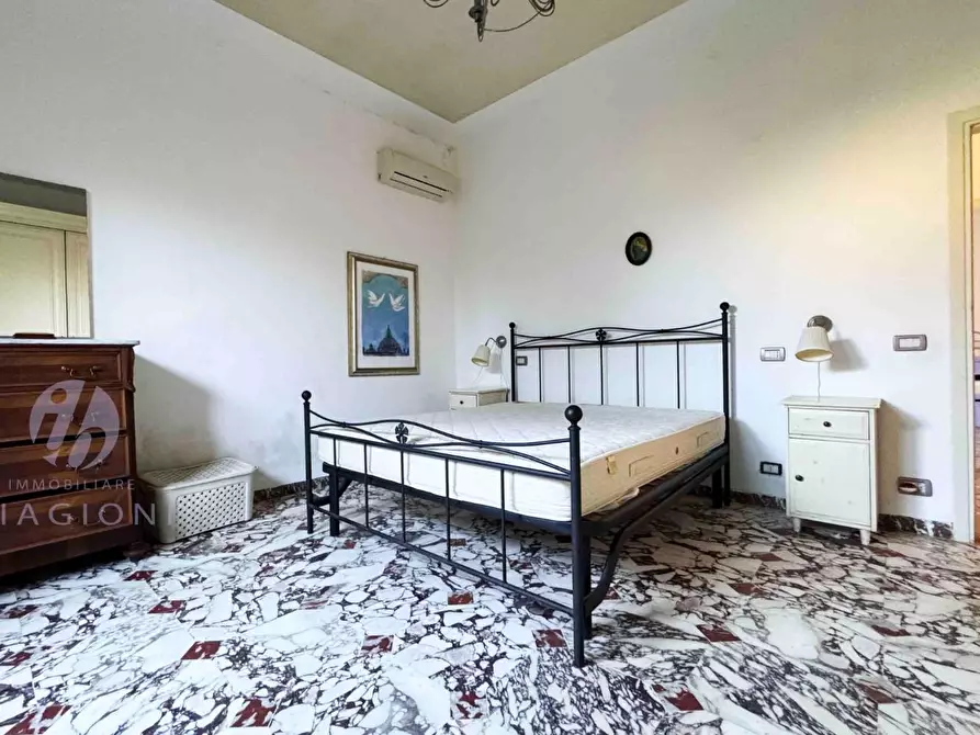 Immagine 24 di Appartamento in vendita  a Pietrasanta