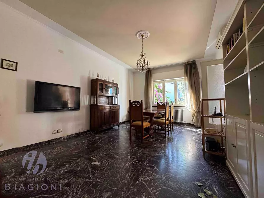 Immagine 21 di Appartamento in vendita  a Pietrasanta