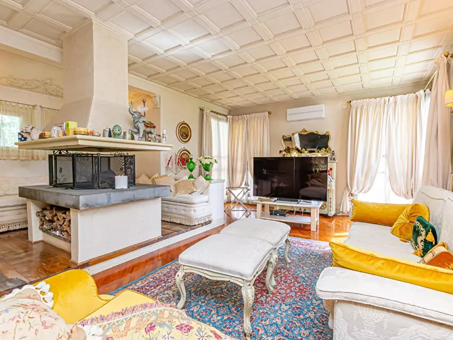 Immagine 40 di Villa in vendita  a Pontedera