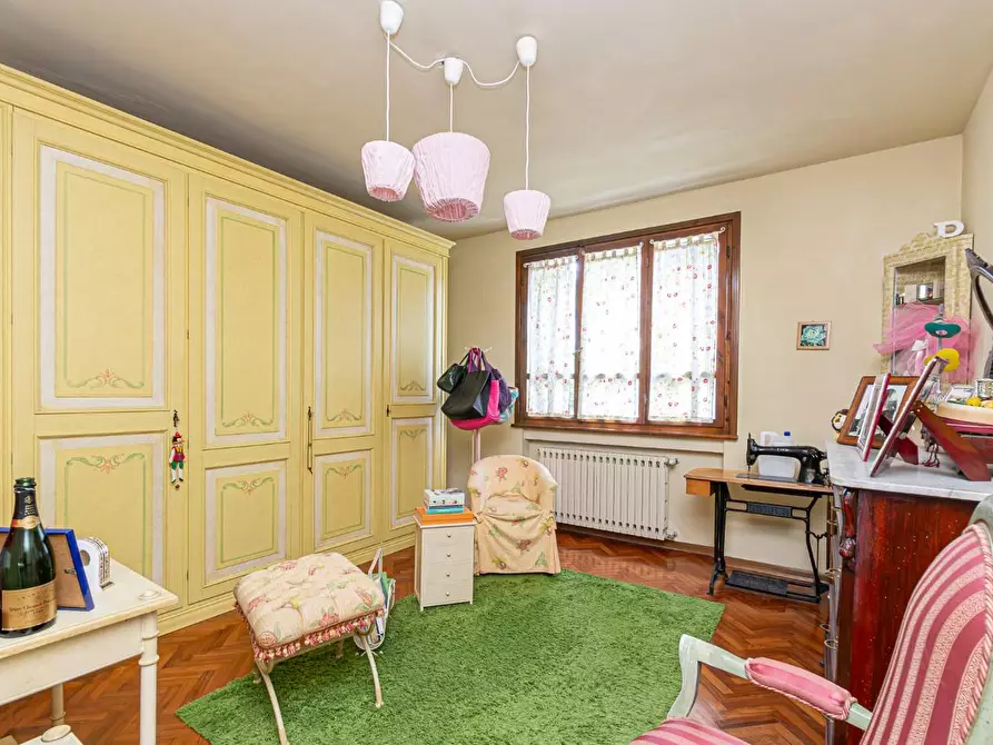 Immagine 22 di Villa in vendita  a Pontedera