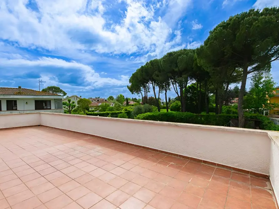 Immagine 32 di Villa in vendita  a Pontedera